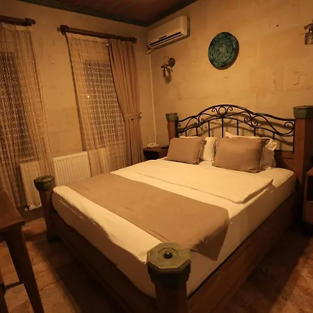 Katapa Stone House Hotel