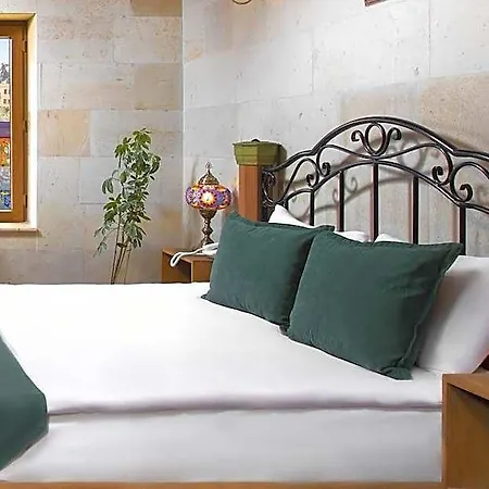 Katapa Stone House Hotel 2*