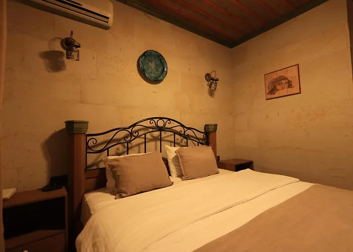 Katapa Stone House Hotel 2*